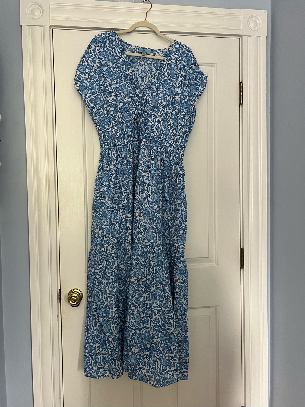 CeCe Blue Floral Short-Sleeve Midi Dress